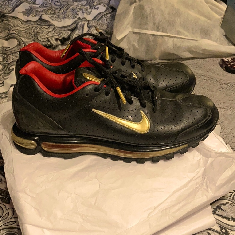 Nike Air Max Retro Size 7 Youth